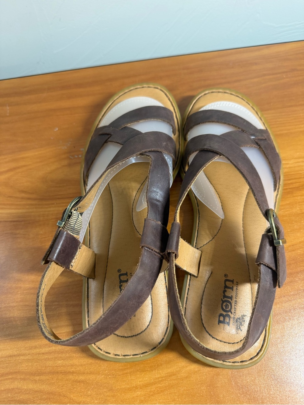 Born Trinidad Brown Leather Strappy Slingback Sandal Flat Gladiator W10 - Picture 6 of 8